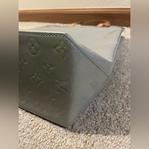 Louis Vuitton Monogram Vernis Reade MM Handbag - Picture 12 of 14